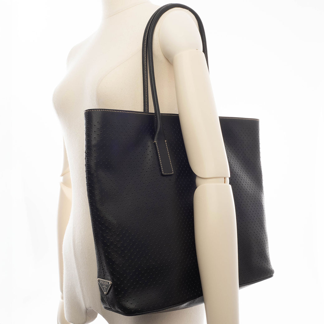 PRADA（プラダ） バッグ 中古 トートバッグ パンチングレザー ブラック