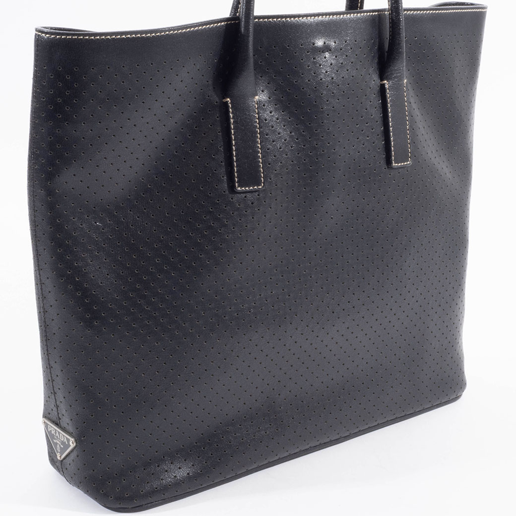 PRADA（プラダ） バッグ 中古 トートバッグ パンチングレザー ブラック