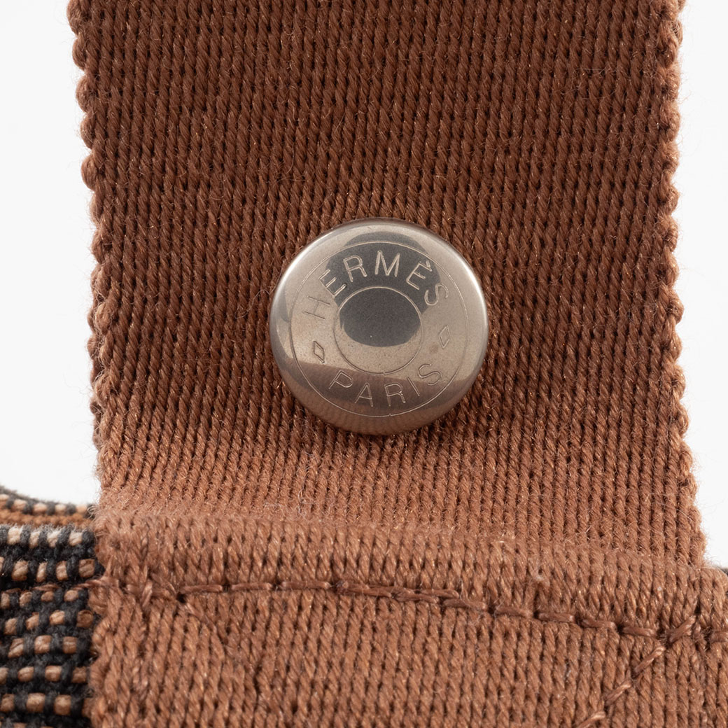 エルメス バッグ サクソーMM ショルダーバッグ トワルアッシュ ブラウン レディース A4収納不可 バケツ型 HERMES 中古の画像
