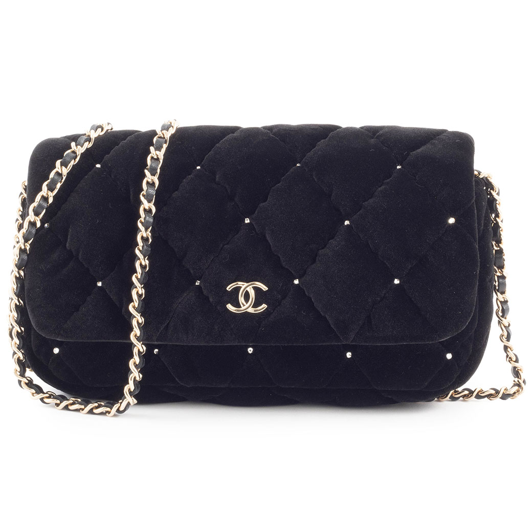 シャネル CHANEL 2022-2025 ベロア マトラッセ ショルダーバッグ【中古】 CHANEL シャネル ショルダーバッグ 2022-2025 ベロア マトラッセ【中古