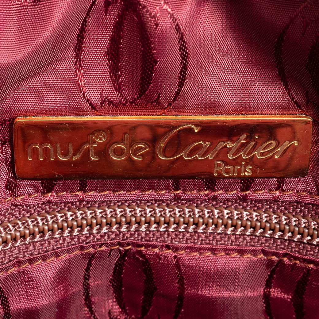 カルティエ　ショルダーバッグ　レザー　ボルドー　ゴールド金具　トリニティ Cartier（カルティエ） マストライン ショルダーバッグ レザー
