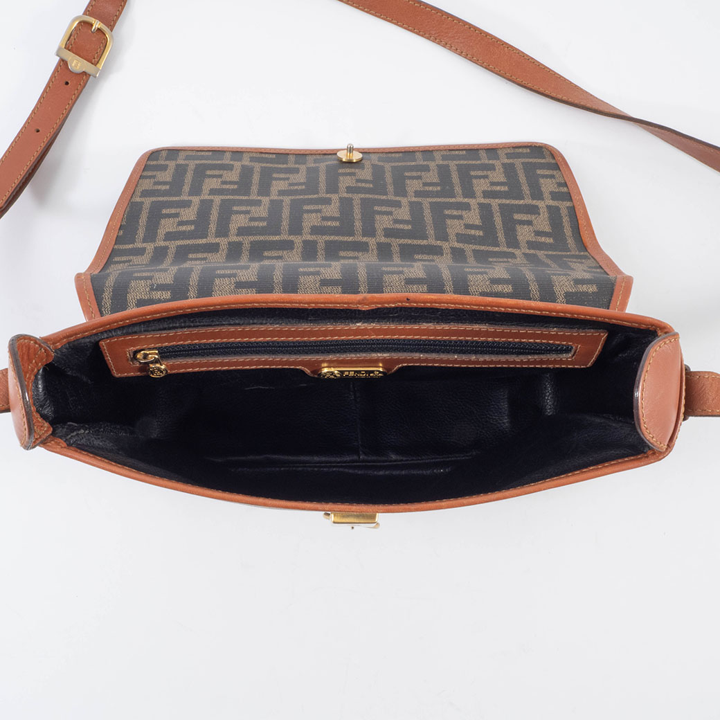 フェンディ FENDI FFロゴ ビッグロゴ 8BH185 トートバッグ カバン 肩掛け ショルダーバッグ キャンバス ベージュ FENDI (フェンディ) ロゴ ハンドバッグ フェンディ サンシャイン