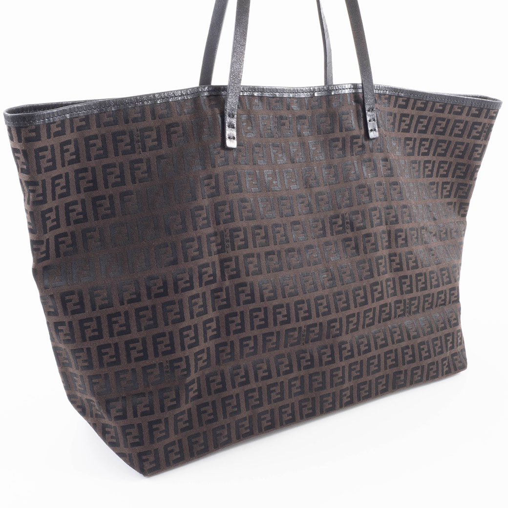 FENDI（フェンディ） バッグ ズッカ ズッキーノ トートバッグ 8BH005