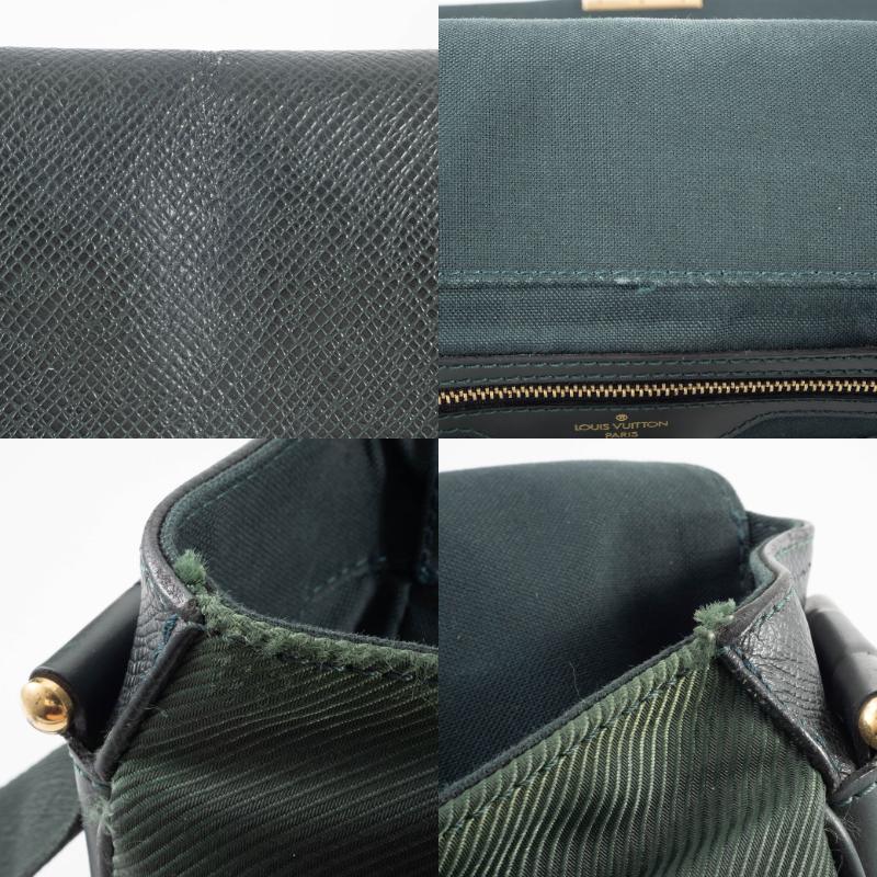 LOUIS VUITTON(ルイヴィトン) ショルダーバッグ タイガ ヴィクトール M30144 エピセア レザー LOUIS VUITTON（ルイ・ヴィトン） ルイ ヴィトン バッグ メンズ 中古
