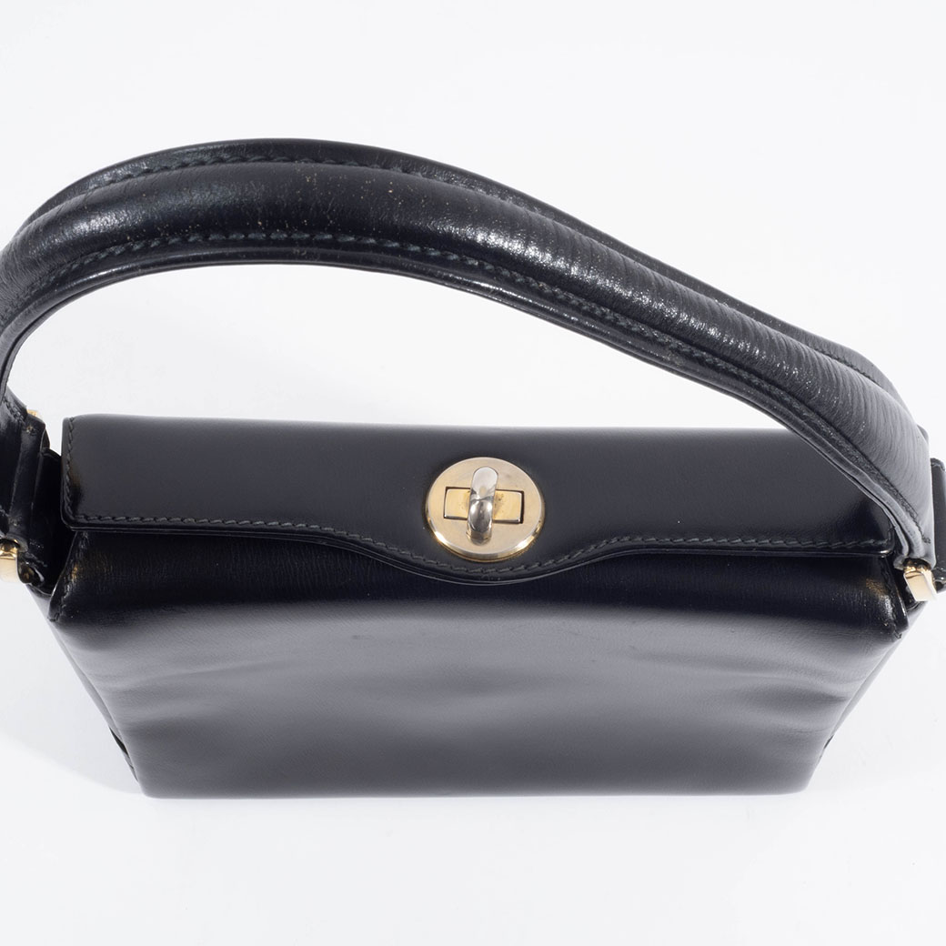 オールドグッチ  ショルダー GUCCI（グッチ） バッグ ショルダー レディース 中古 オールドグッチ