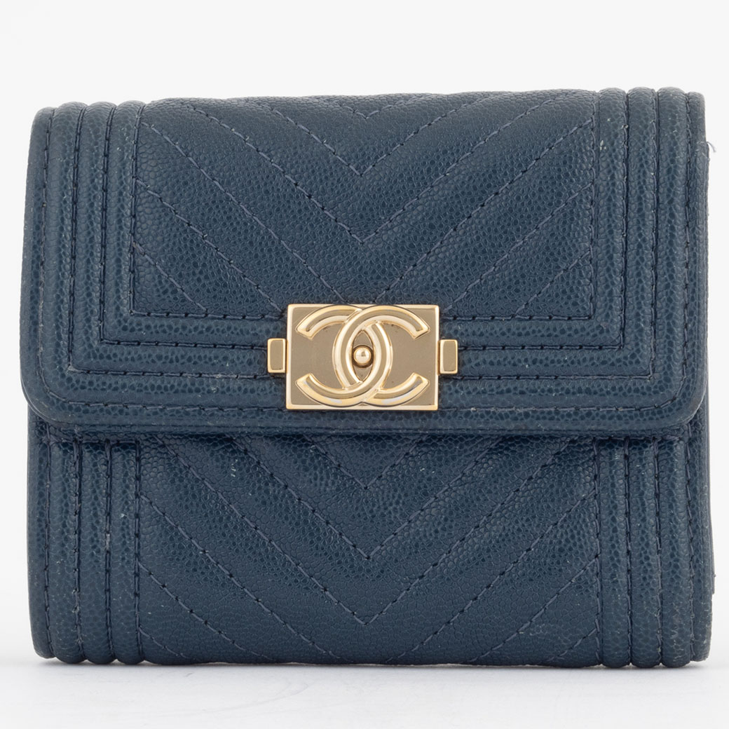 CHANEL ボーイシャネル　三つ折り財布 CHANEL（シャネル） ボーイシャネル 三つ折り財布 A84432 キャビア
