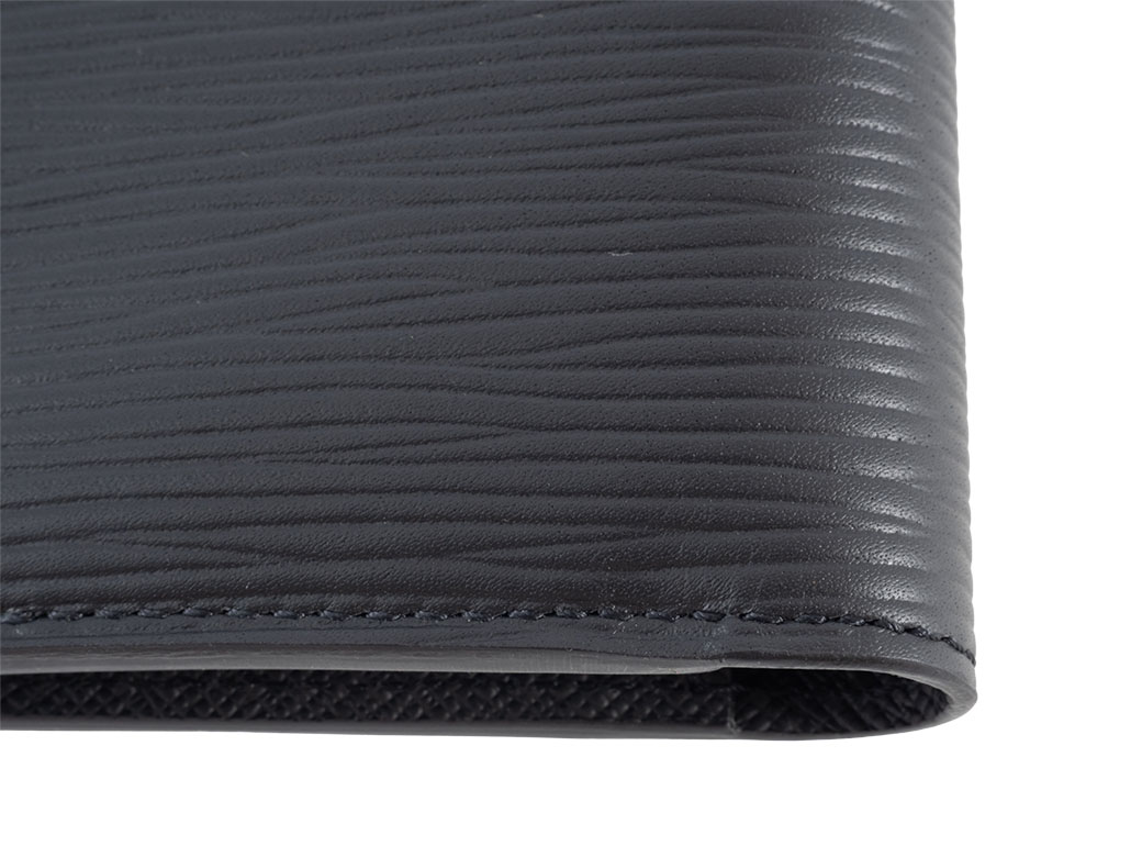 LOUIS VUITTON（ルイ・ヴィトン） 財布 二つ折り メンズ 中古 エピ