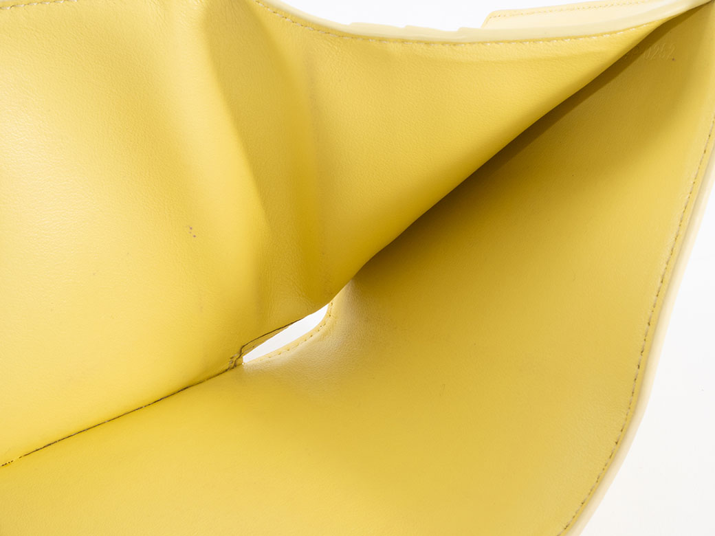 CELINE（セリーヌ） スモールストラップ ウォレット 二つ折り財布 2