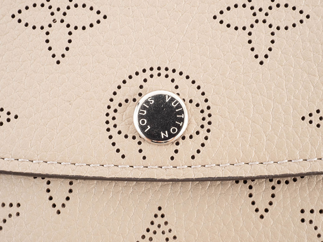 LOUIS VUITTON（ルイ・ヴィトン）　ポルトフォイユ　イリス　M60144　長財布　ホワイト LOUIS VUITTON（ルイ・ヴィトン） 財布 中古 長財布 ポルトフォイユ