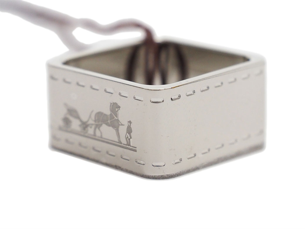 ◆未使用◆正規品◆HERMES エルメス　スカーフリング　ボルデュック　シルバー HERMES エルメス スカーフリング 90 ボルデュック スクエア