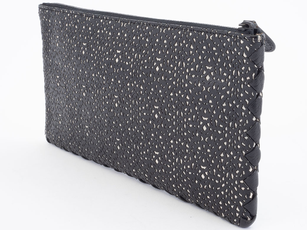 ボッティガ ヴェネタ Bottega Veneta ブラッククラッチバッグ BOTTEGA VENETA（ボッテガ・ヴェネタ） 【新品同様】ボッテガヴェネタ