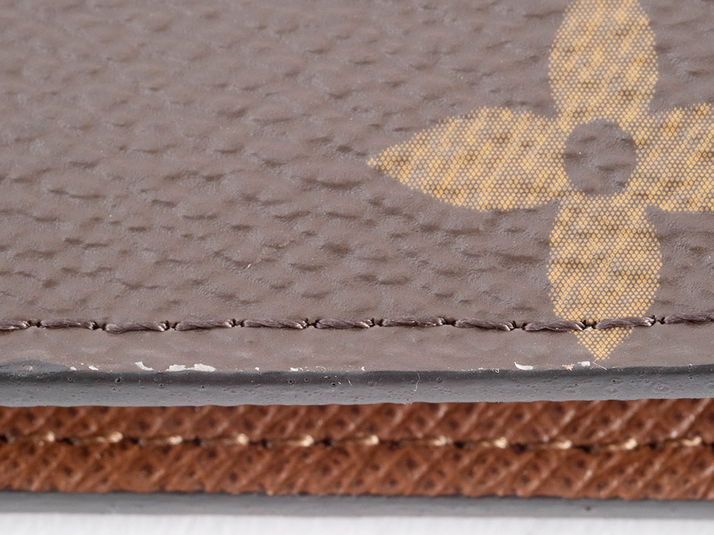LOUIS VUITTON（ルイ・ヴィトン） ルイ ヴィトン パスポートカバー