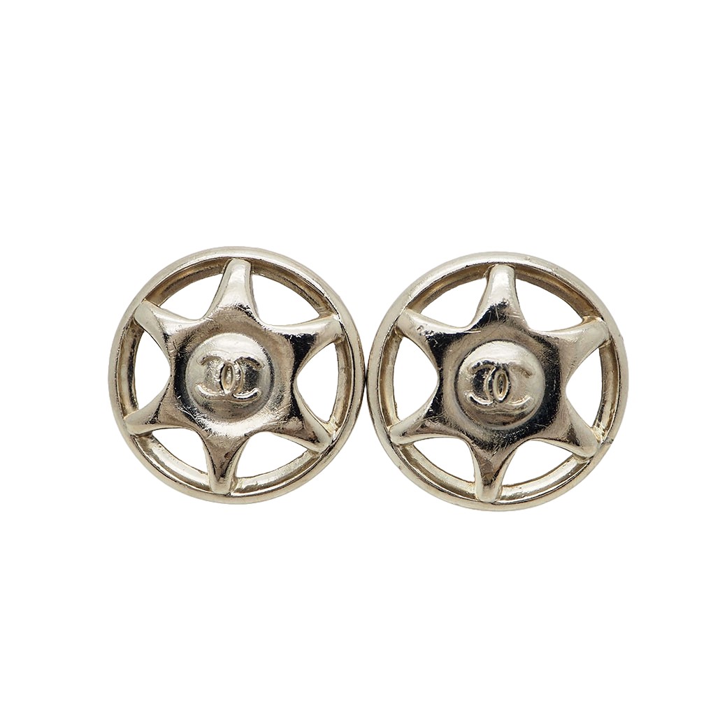 シャネル イヤリング シルバー メタル 97A 中古 CHANEL（シャネル） ラウンド ヘキサグラム イヤリング シルバー 97A
