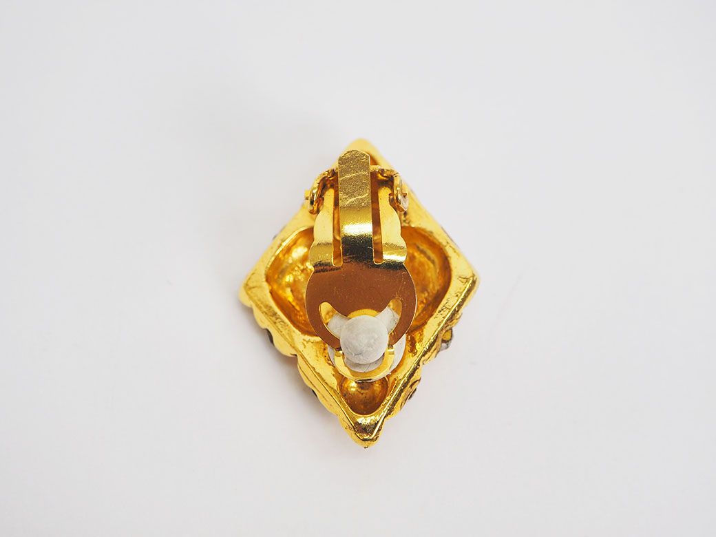 CHANEL（シャネル） ヴィンテージ ひし形 マトラッセ ストーン