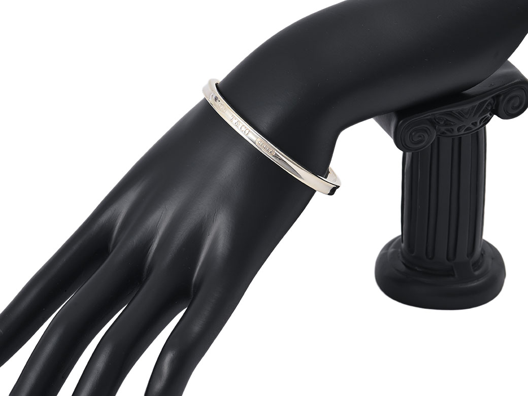 【美品】ティファニー ナローカフ ワイドバングル ブレスレット SV925 美品】ティファニー ナローカフ ワイドバングル ブレスレット SV925