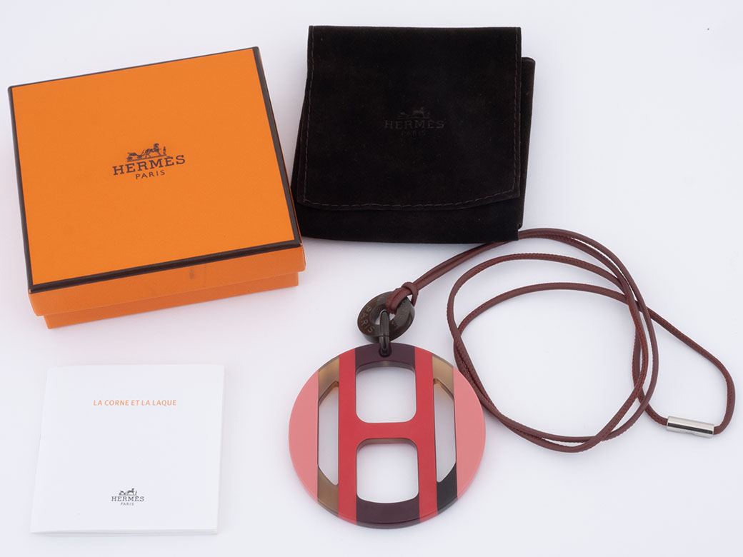HERMES ネックレス Hエキップ バッファローホーン HERMES（エルメス） ペンダント Hエキップ ネックレス ピンク
