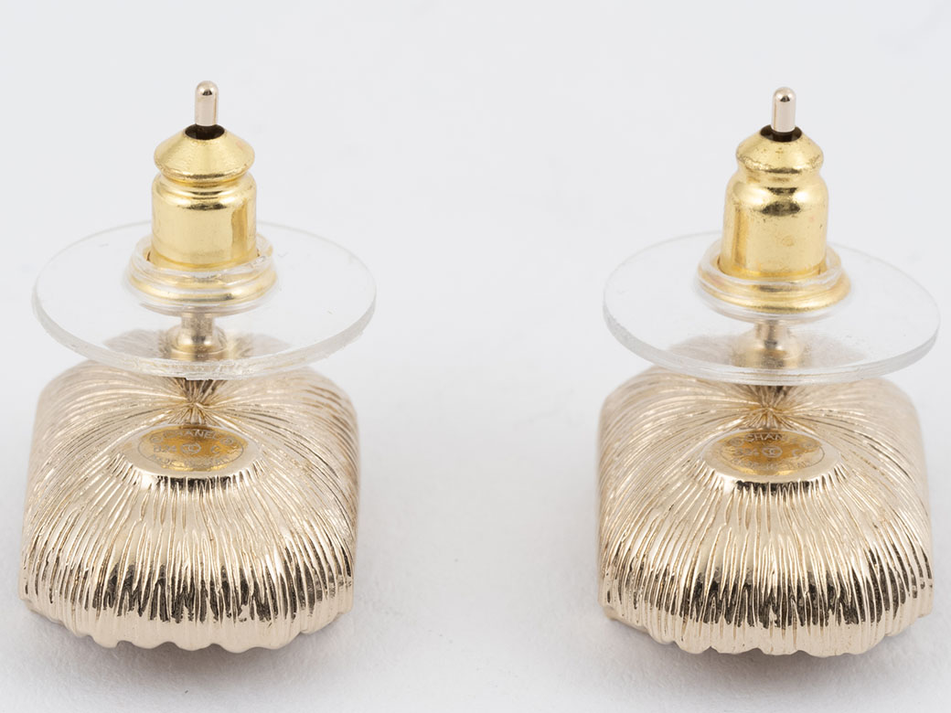 CHANEL（シャネル） ラインストーン ココ ピアス ゴールド 金属xライン