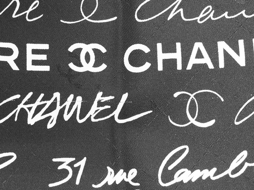 シャネル CHANEL スカーフ アリュール ロゴ 2022/2023 シルク