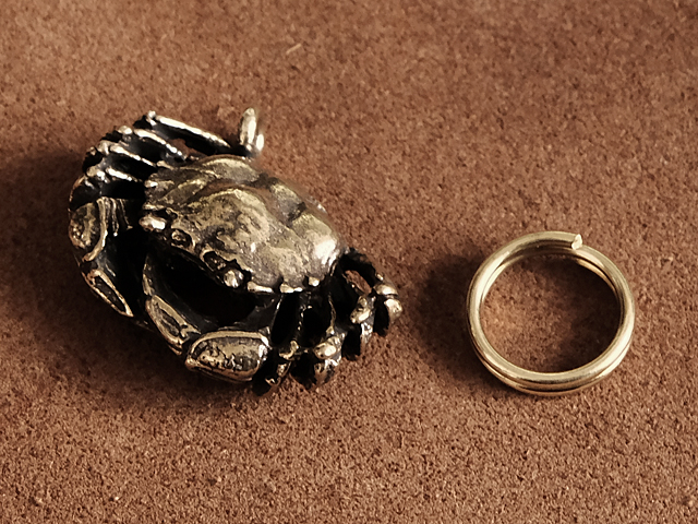 真鍮 蟹 キーホルダー（ミニサイズ 背面リング）カニ 星座 かに座 キー