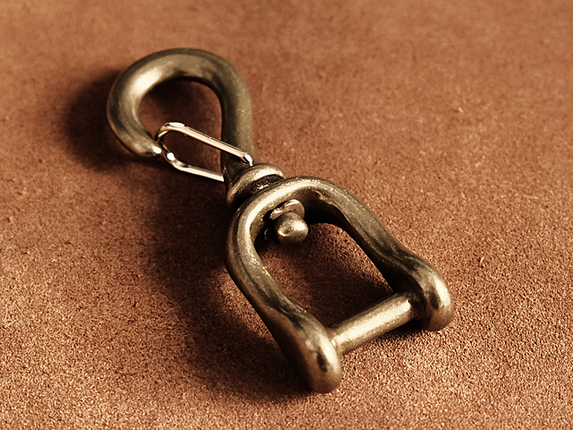 真鍮 カラビナ シャックル 一体型 キーホルダー（二重リング