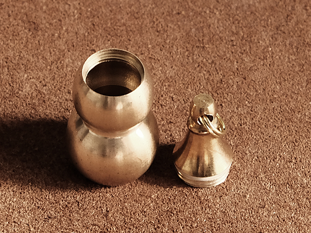 真鍮 ひょうたん キーホルダー（ケースタイプ）瓢箪 小物入れ