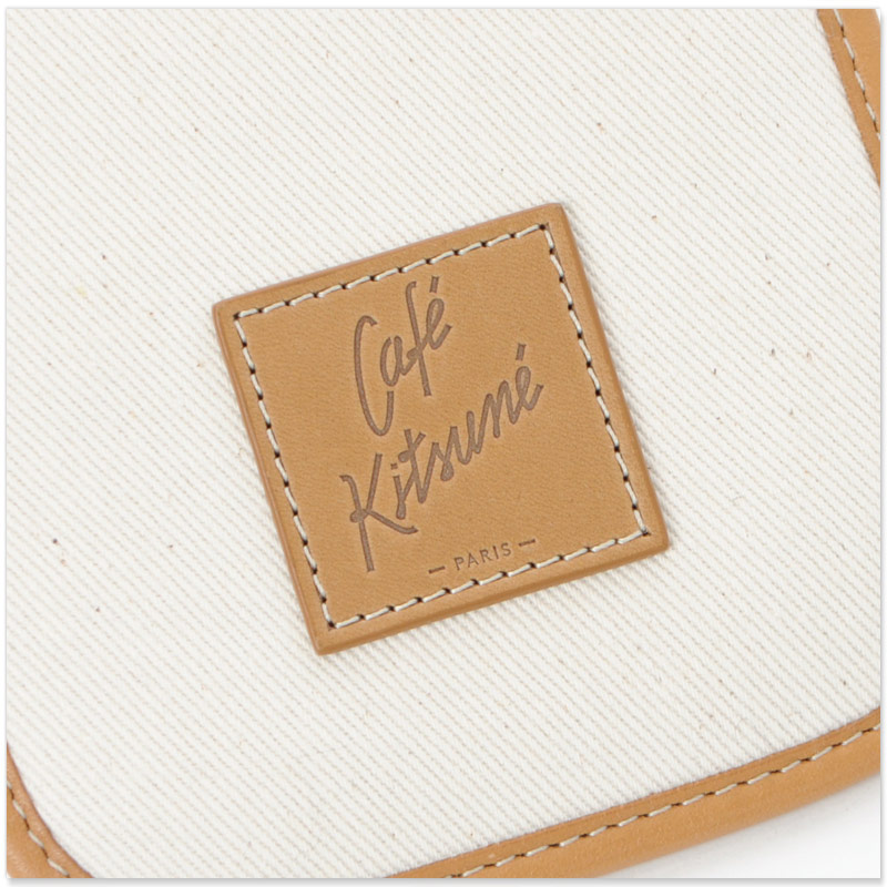 MAISON KITSUNE（メゾン キツネ） ショルダースマホケース ポーチ CAFE