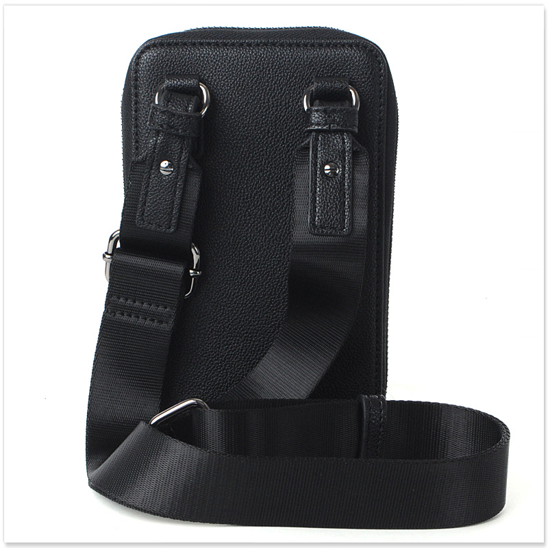 【新品】アルマーニエクスチェンジ　ミニショルダーポーチ ARMANI EXCHANGE（アルマーニエクスチェンジ）の「【A|X