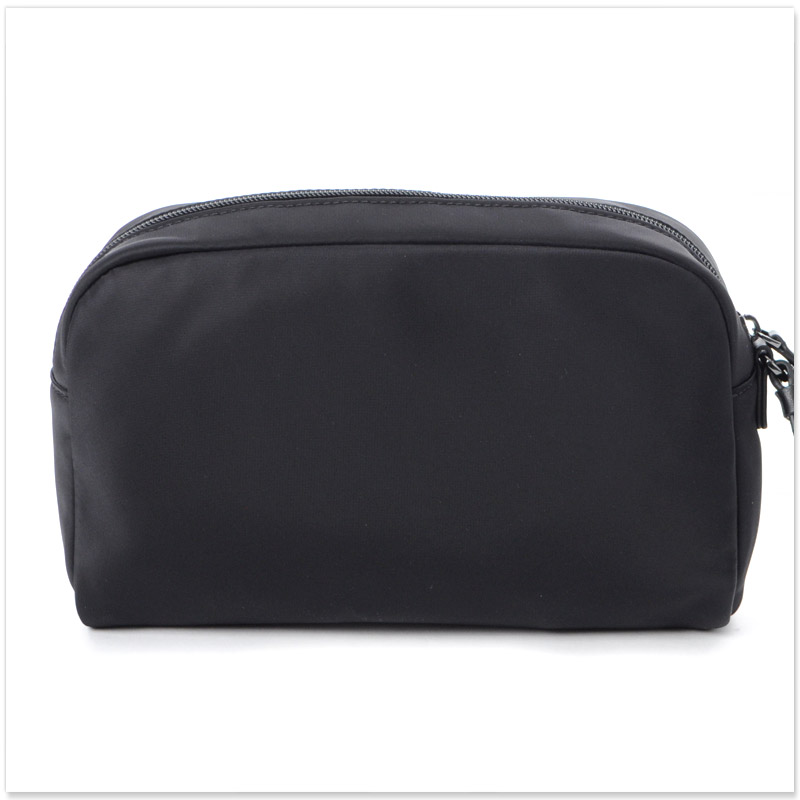 エンポリオアルマーニ EMPORIO ARMANI バッグ メンズ トラベルポーチ ブラック EM001810 AF13454 ASV サステナブル 再生ナイロン 小物入れ ギフト 2025秋冬新作 EMPORIO ARMANI エンポリオアルマーニ バッグ メンズ トラベルポーチ