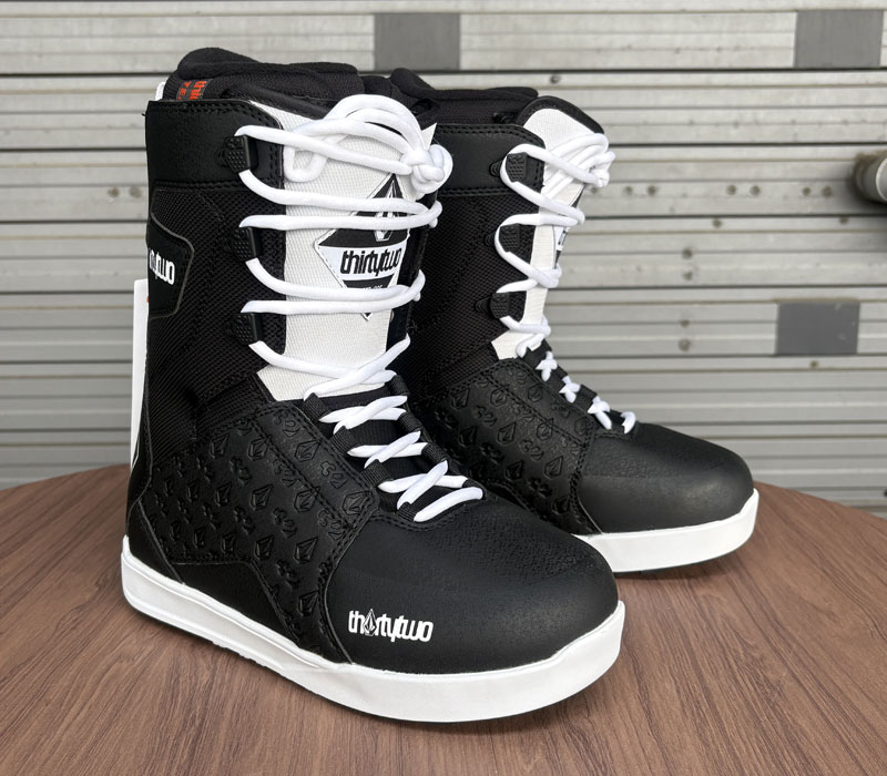 thirtytwo（サーティーツー） 25-26 THIRTYTWO/サーティーツー LASHED