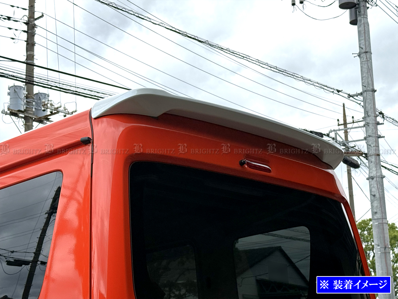 NV100クリッパーバン DR17V リアスポイラー ホワイト トップ ボディ 白