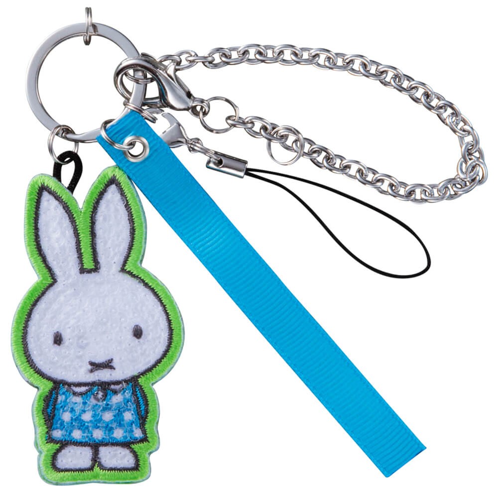 キャラクターキーホルダー スパンコール付き スパンコールチャーム ONEPIECE ワンピース 海賊旗 プレゼント