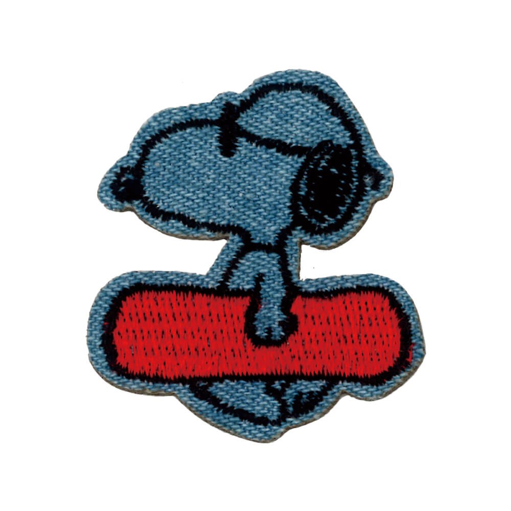 ワッペン Snoopy スヌーピー スポーツ 小 アイロン シール かわいい 刺繍 キャラクター マーク プレゼント 服 S02y9716 名入れ入園グッズ通販 ブロドリー 通販 Yahoo ショッピング