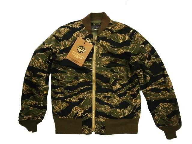 タイガーカモ柄BUZZ RICKSON'S38サイズ　L2B　古着コレクション タイガーカモ柄BUZZ RICKSON'S38サイズ L2B 古着コレクション