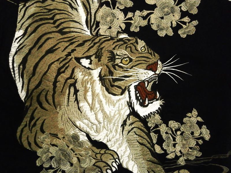 絡繰魂 粋/からくり魂 和柄 半袖Tシャツ 242063 総刺繍 