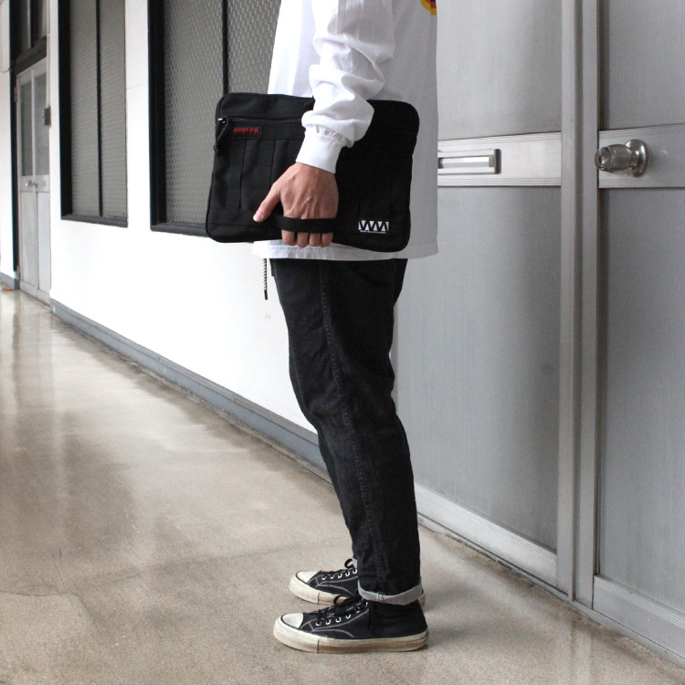 WHITE MOUNTAINEERING(ホワイトマウンテニアリング) クラッチ WHITE MOUNTAINEERING(ホワイトマウンテニアリング) クラッチ