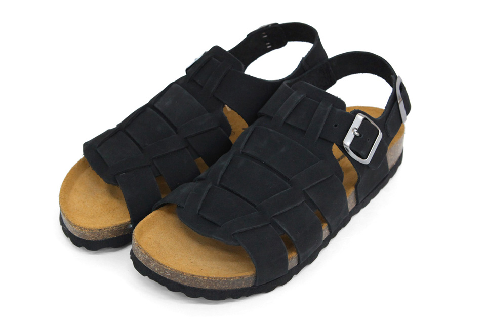 新品未使用品 ホワイトマウンテニアリング×CHACOストラップサンダル27cm ホワイトマウンテニアリング × チャコ、履きやすさを追求したサンダル