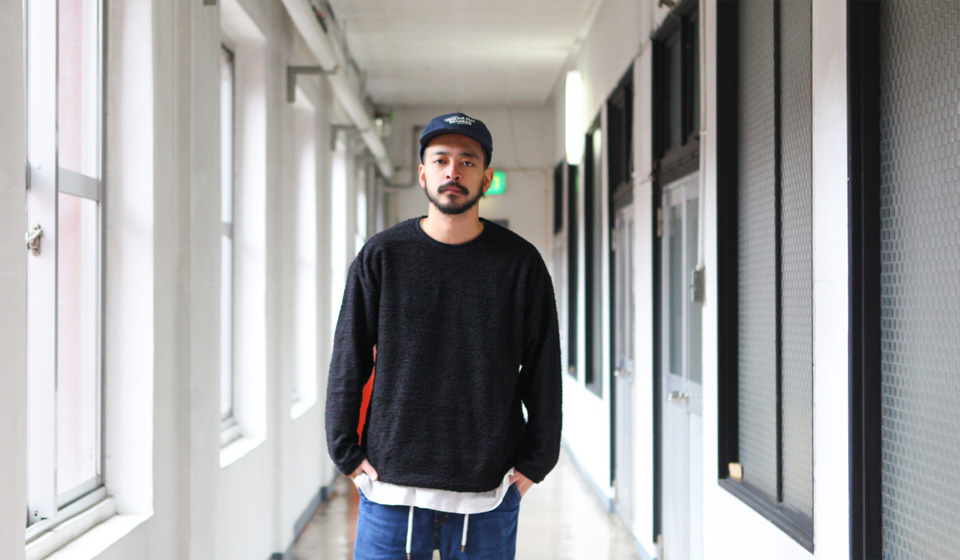 remilla（レミーラ） トップス リバースモック 2024AW : BROWN FLOOR