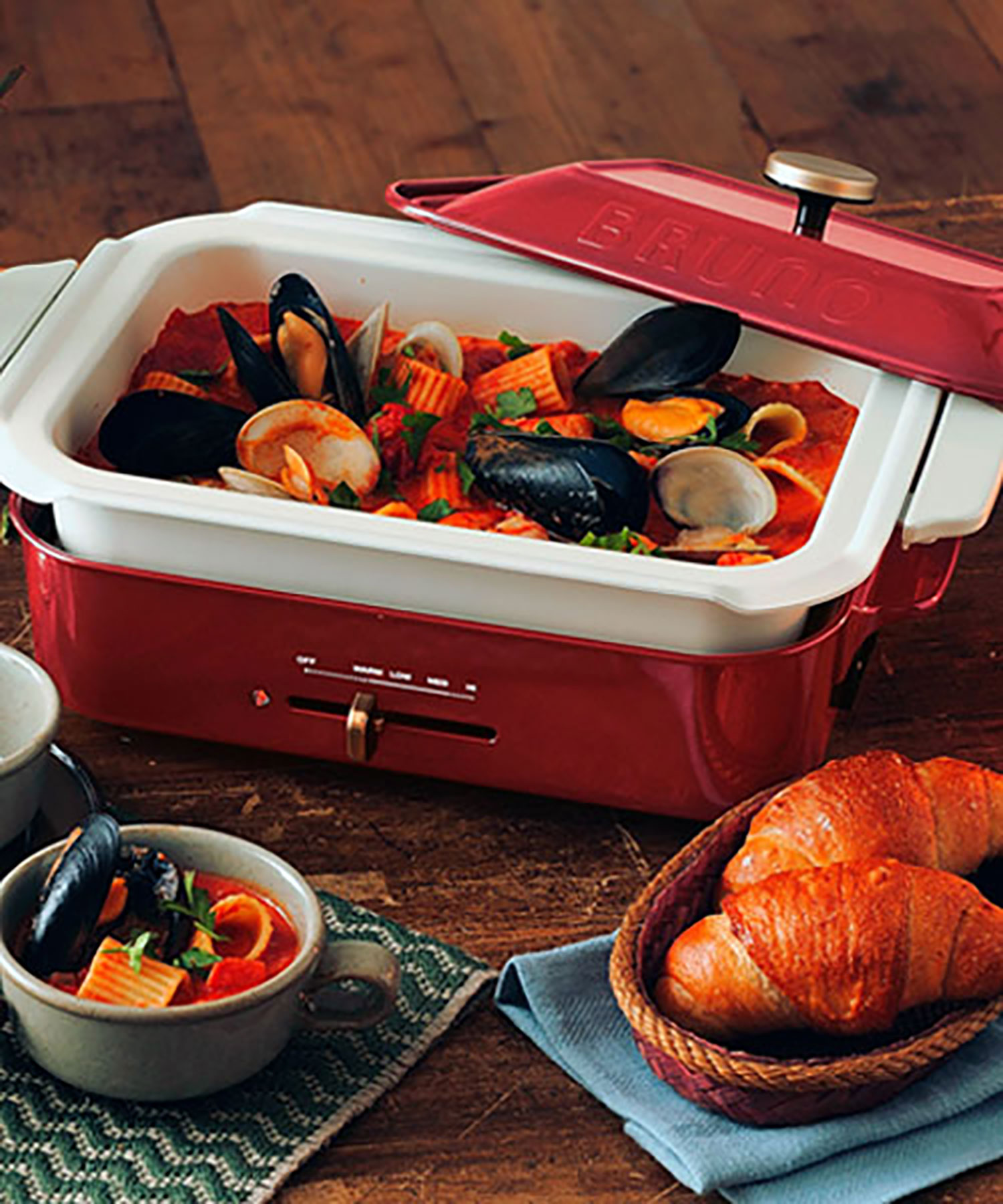 BRUNO（ブルーノ） コンパクトホットプレート セラミックコート鍋