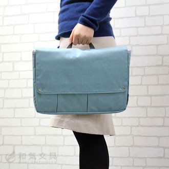 ヨコ ビジネスバッグ ヤックパック（YAK PAK）（メンズ、レディース）PC収納スクエア