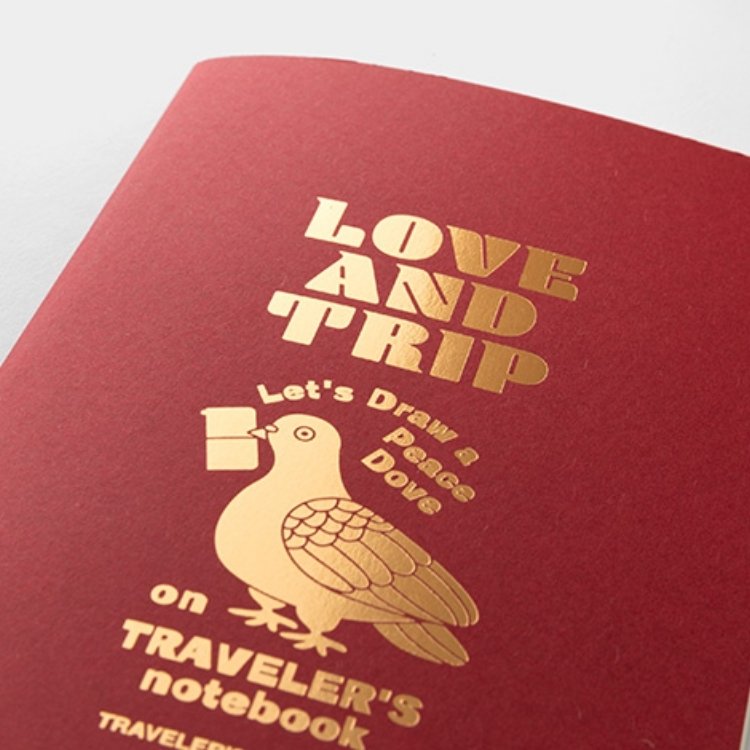 TRAVELER'S notebook LOVE AND TRIP | TRAVELER'S COMPANY