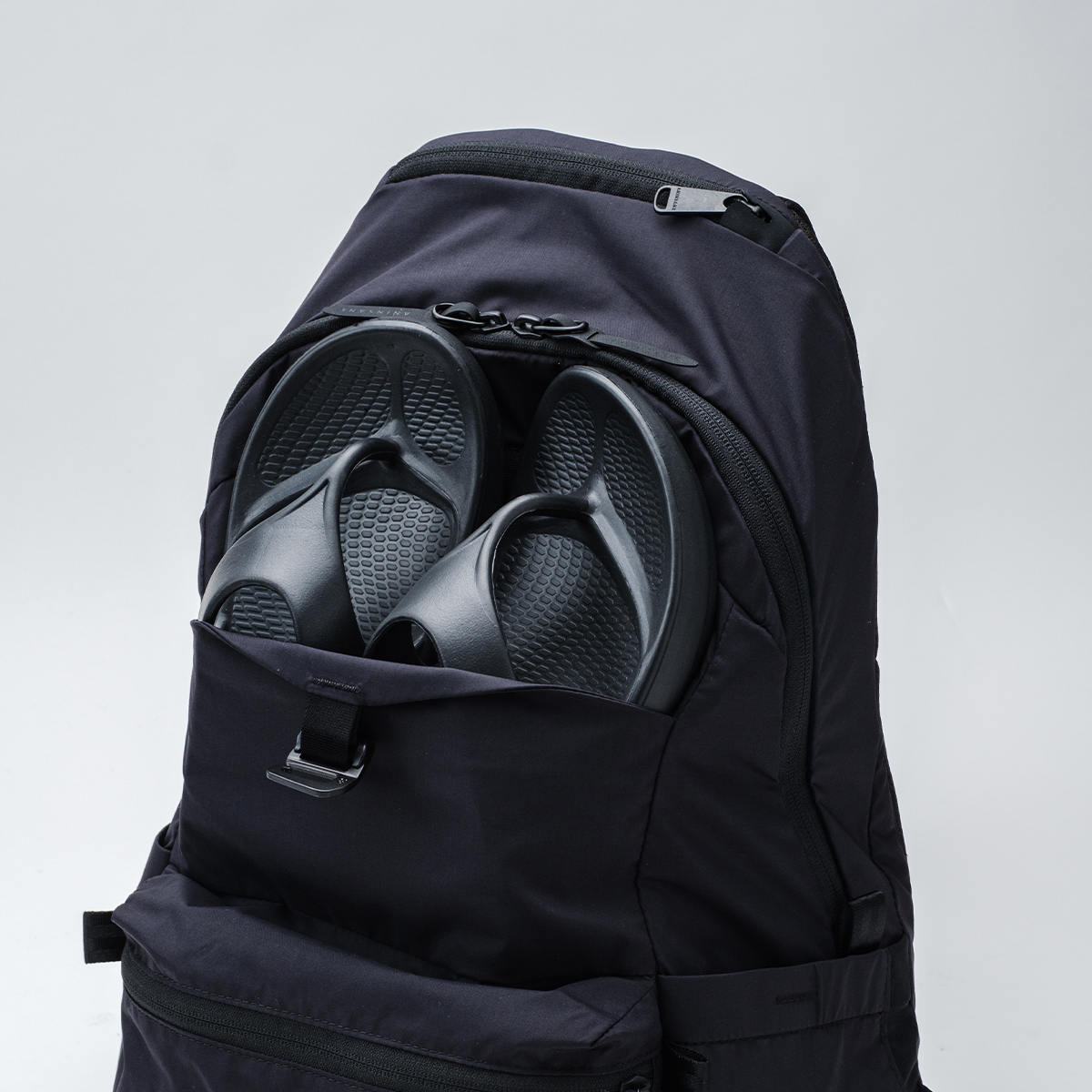 アンインセイン Pシリーズ リュック メンズ ブランド 18L PC 13インチ