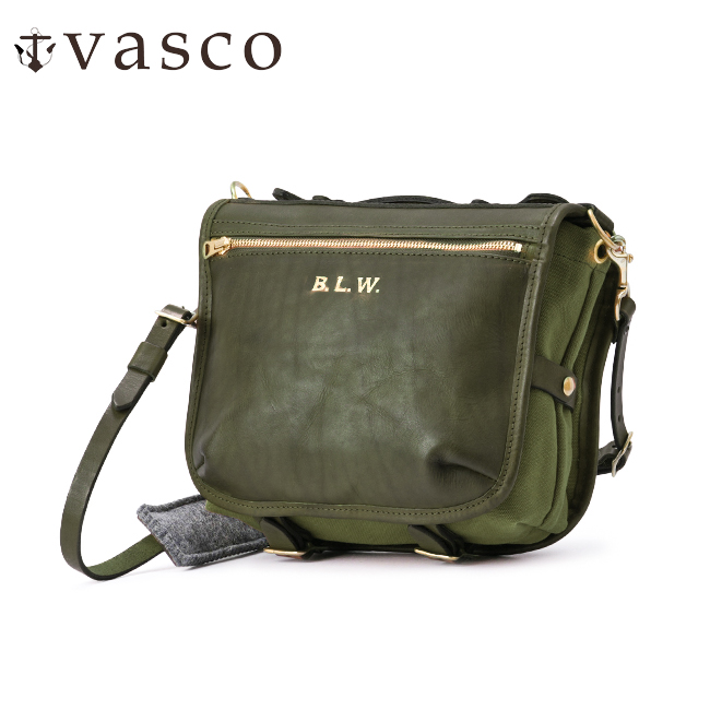 VASCO ショルダーバック　未使用品　キャメル　レギュラーサイズ vasco レザーZIPショルダーバッグ LEATHER WANDER SHOULDER BAG