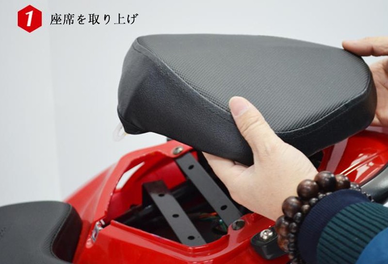 MOTOCENTRIC Motorcycle Tank Bags - Durable & Waterproof 