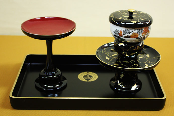 【修縁堂】銅色磨き 蓮形茶湯器 物置の装飾 給水カップ 仏教法具法器 修縁堂】銅色磨き 蓮形茶湯器 物置の装飾 給水カップ 仏教法具法