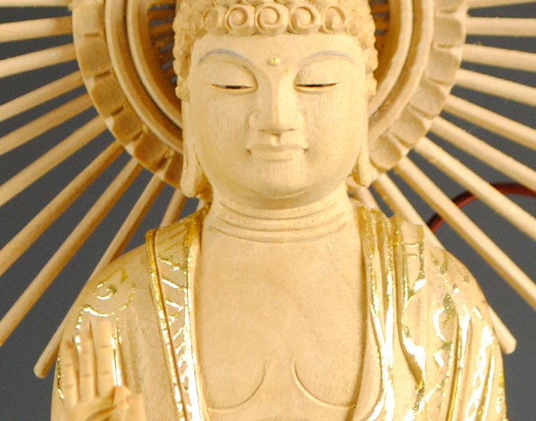白檀材・甘くさわやかな香り】【仏像・ご本尊】【水晶眼入り・切金】立
