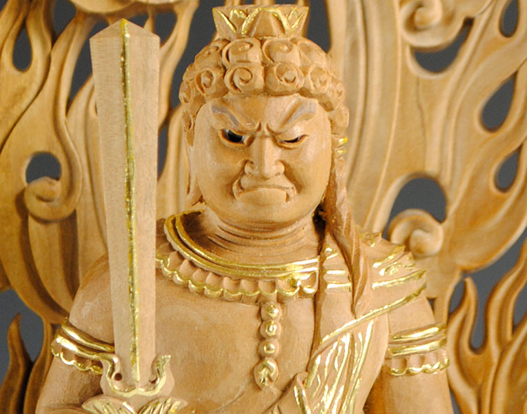 白檀材・甘くさわやかな香り】【仏像・ご本尊】【水晶眼入り・切金
