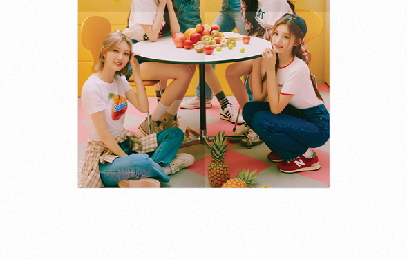 IVE 2036 SEASON'S GREETINGS[READY, GET SET, IVE!]/IVE