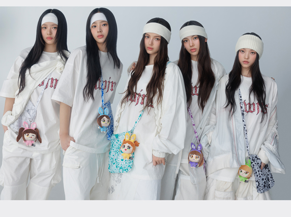 Supernatural NJ X MURAKAMI Cross Bag ver. MINJI ver. NewJeans
