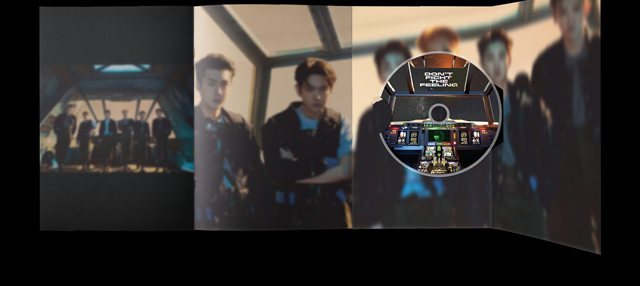 Special Album [DON’T FIGHT THE FEELING] (Photo Book Ver.10)/EXO