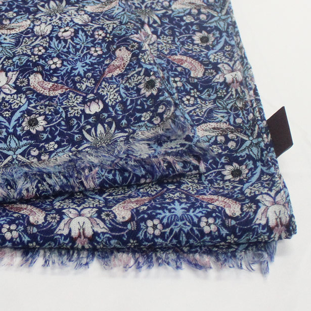 ストール リバティ柄 LIBERTY ウール100% 日本製で高品質 ソフトツイル